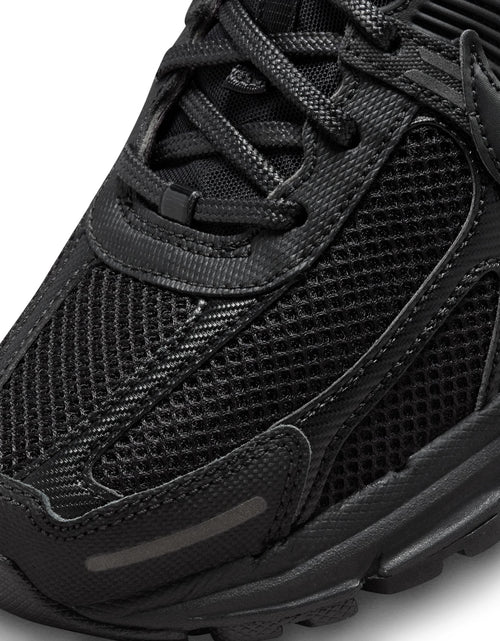 Load image into Gallery viewer, Nike Mens Zoom Vomero 5 - Triple Black
