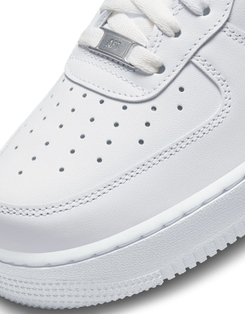 Load image into Gallery viewer, Nike Mens Air Force 1 '07 - Triple White
